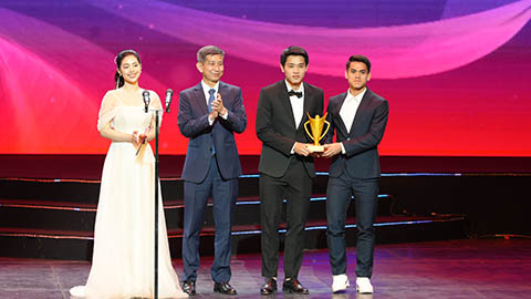 Đình Bắc và bóng đá Việt Nam giành hattrick giải thưởng Cúp Chiến thắng 2025